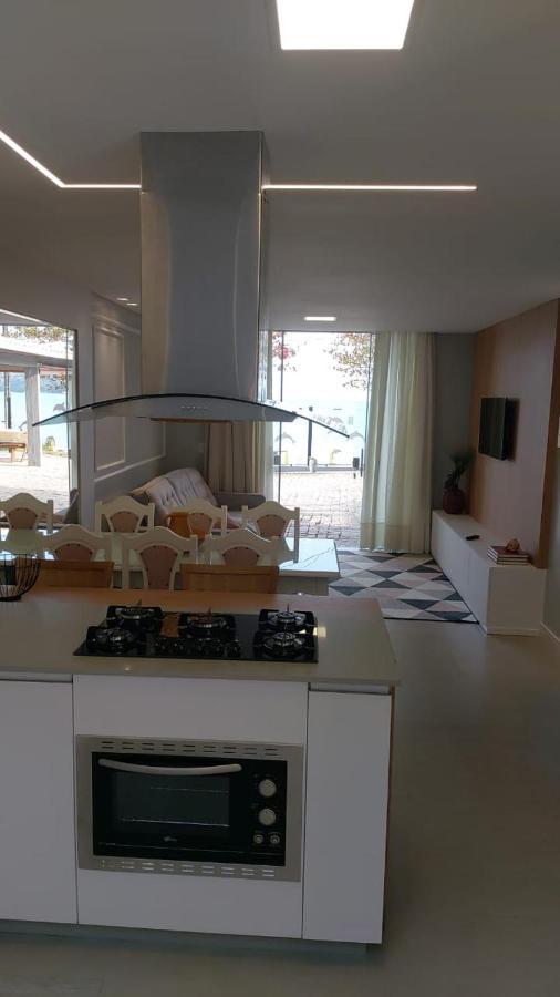 Apartamento Frente Mar Na Baia De Porto Belo Eksteriør billede