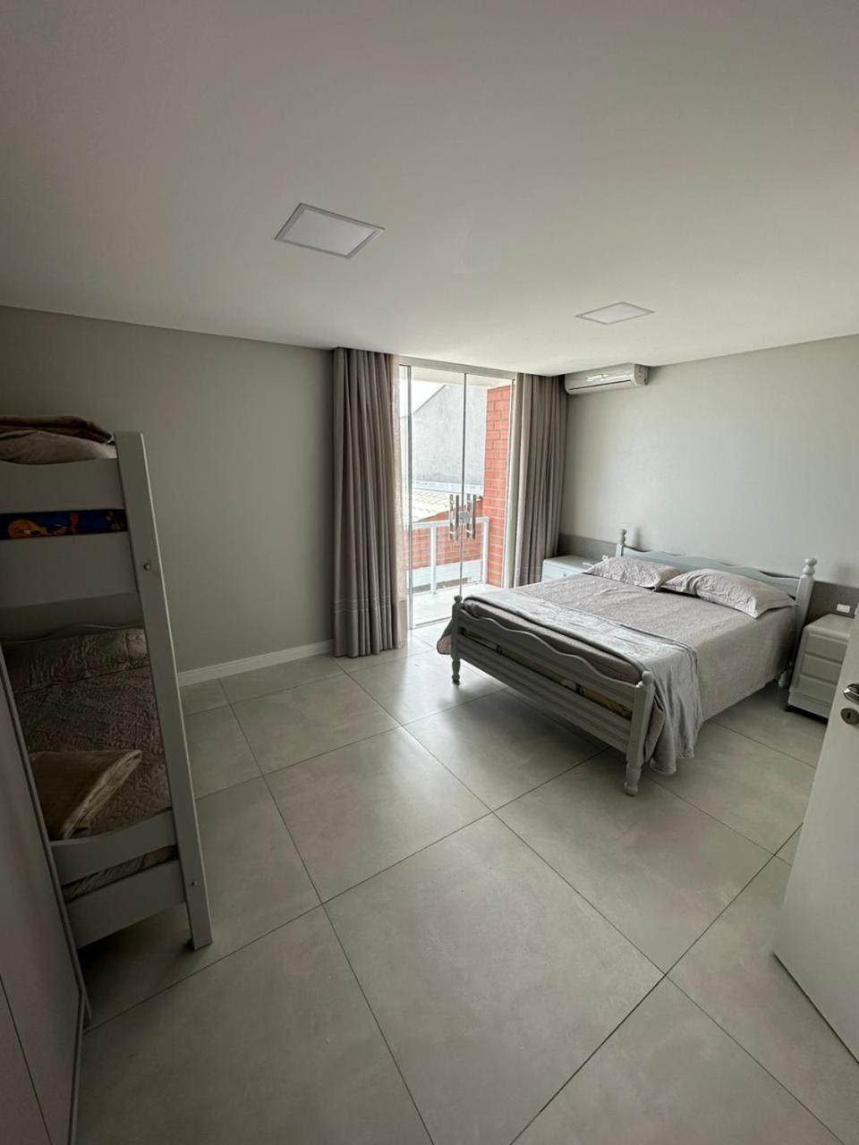 Apartamento Frente Mar Na Baia De Porto Belo Eksteriør billede